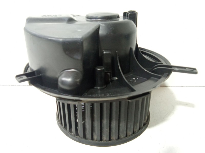 Recambio de motor calefaccion para seat leon (1p1) 2.0 tdi 16v referencia OEM IAM 1K1820015D  