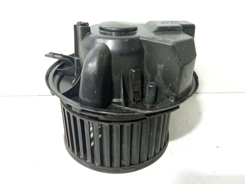 Recambio de motor calefaccion para seat leon (1p1) 2.0 tdi 16v referencia OEM IAM 1K1820015D  