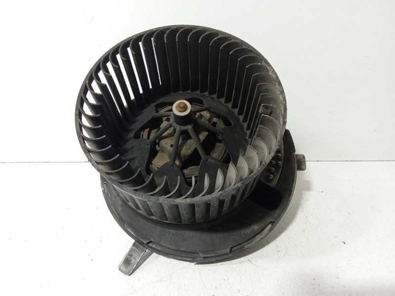 Recambio de motor calefaccion para seat leon (1p1) 2.0 tdi 16v referencia OEM IAM 1K1820015D  