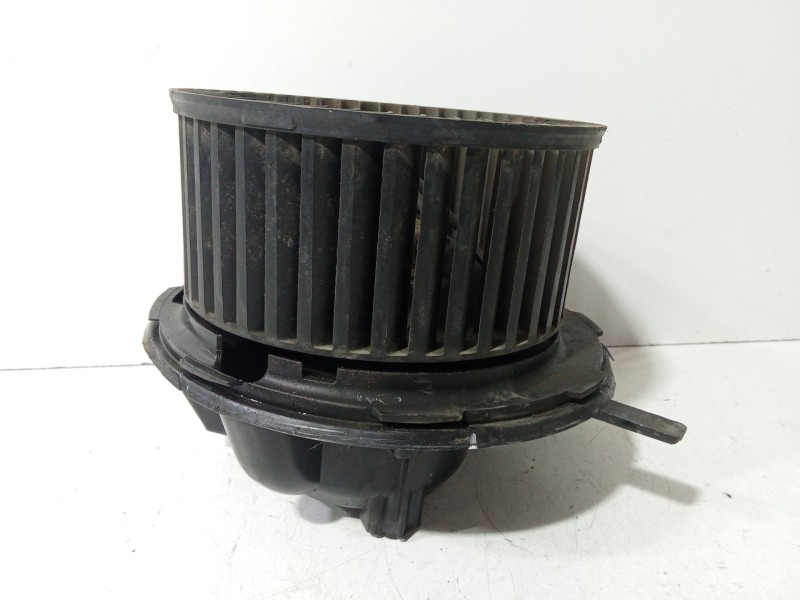 Recambio de motor calefaccion para seat leon (1p1) 2.0 tdi 16v referencia OEM IAM 1K1820015D  