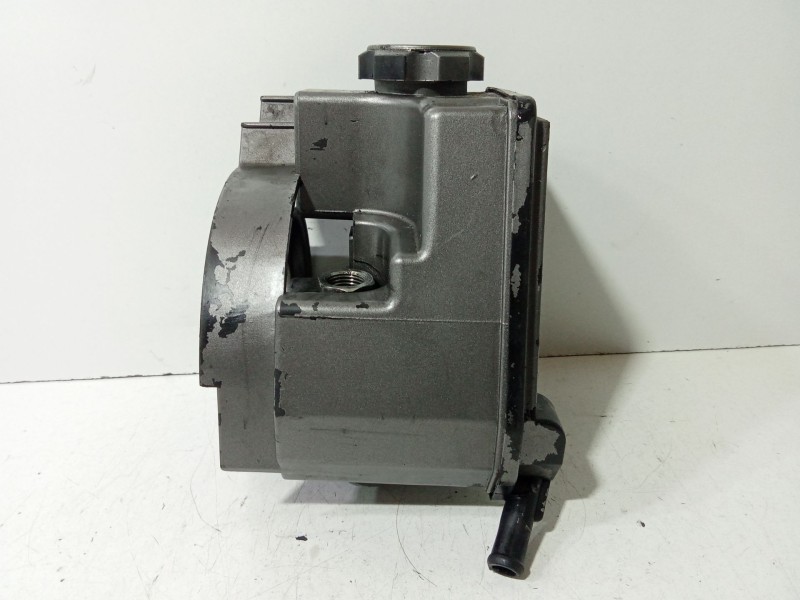 Recambio de bomba direccion para peugeot 206 berlina 1.9 diesel referencia OEM IAM 9638931980  