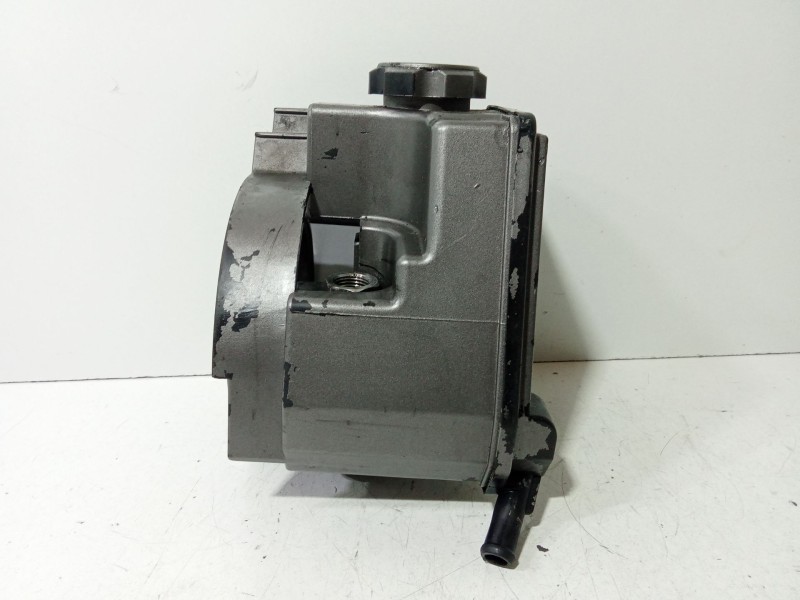 Recambio de bomba direccion para peugeot 206 berlina 1.9 diesel referencia OEM IAM 9638931980  