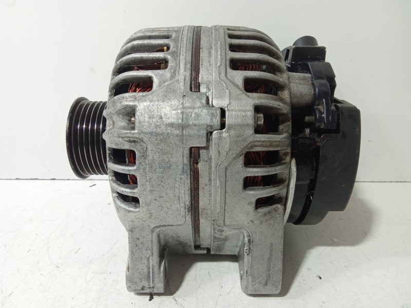 Recambio de alternador para peugeot 206 berlina 1.9 diesel referencia OEM IAM 9621791480  