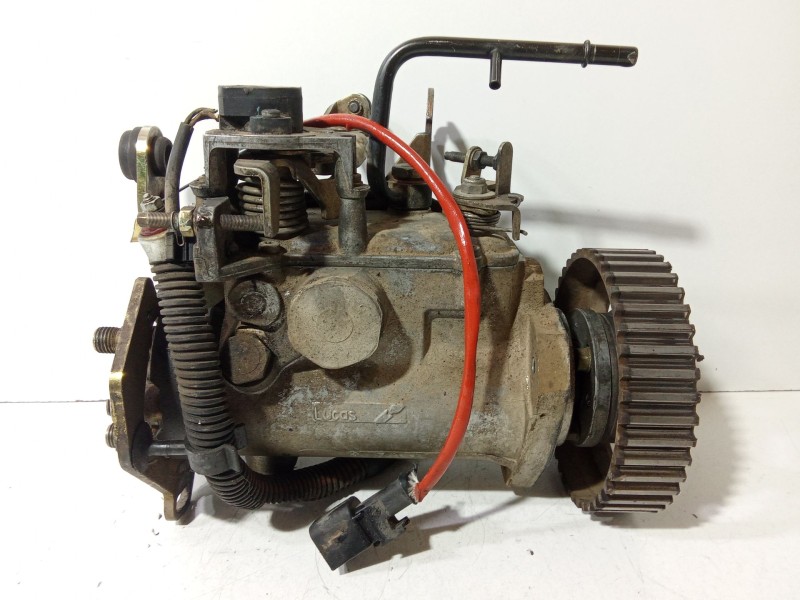Recambio de bomba inyeccion para peugeot 206 berlina 1.9 diesel referencia OEM IAM R8448B182C  