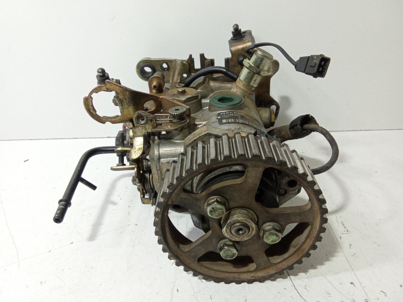 Recambio de bomba inyeccion para peugeot 206 berlina 1.9 diesel referencia OEM IAM R8448B182C  