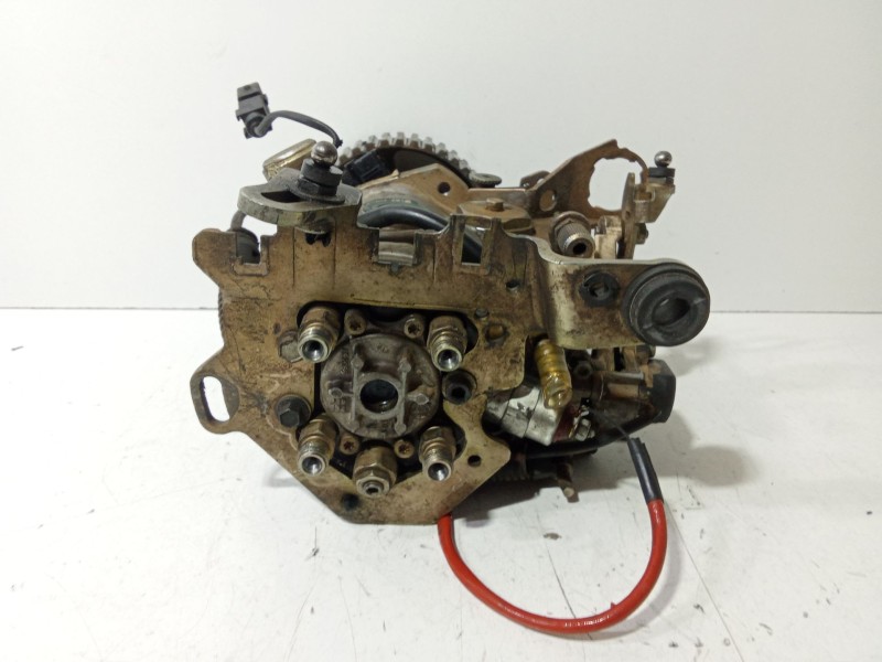 Recambio de bomba inyeccion para peugeot 206 berlina 1.9 diesel referencia OEM IAM R8448B182C  