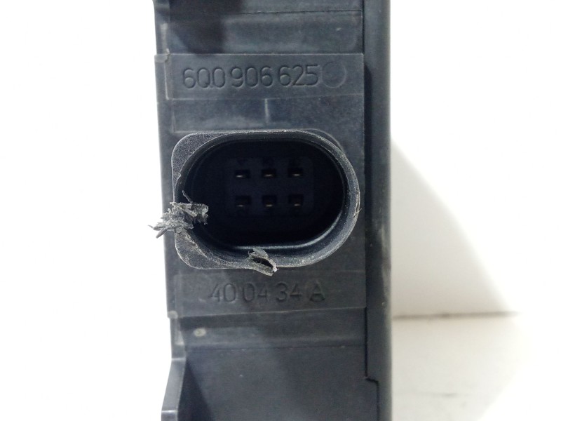 Recambio de caja valvulas para seat ibiza (6l1) 1.9 tdi referencia OEM IAM 6Q0906625  