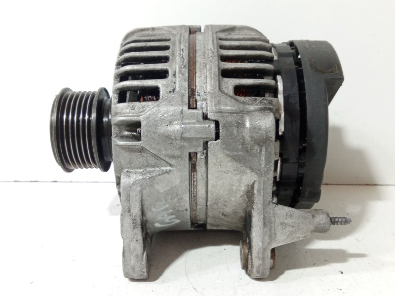 Recambio de alternador para seat ibiza (6l1) 1.9 tdi referencia OEM IAM   