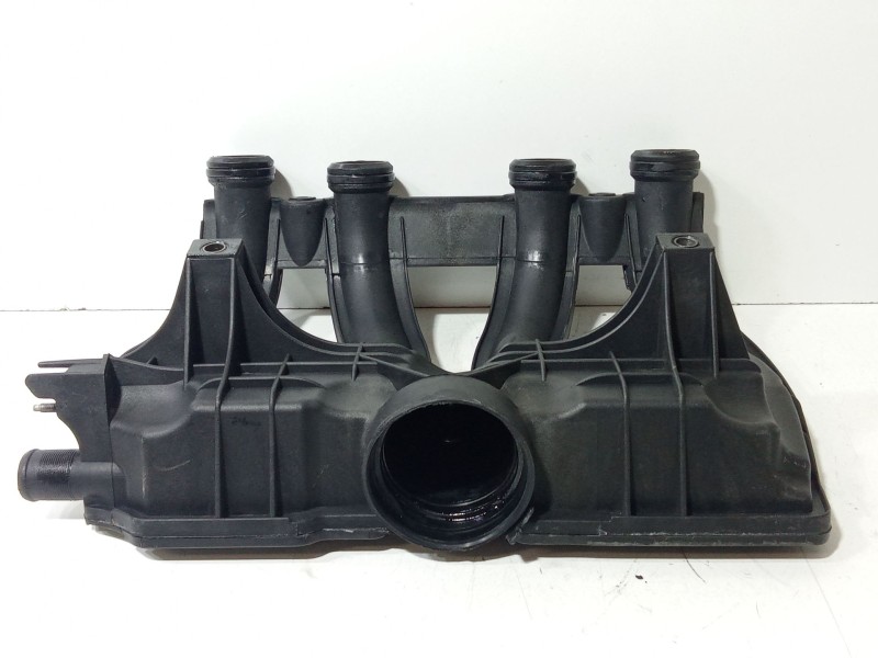 Recambio de colector admision para peugeot 206 berlina xn referencia OEM IAM 9642405280  