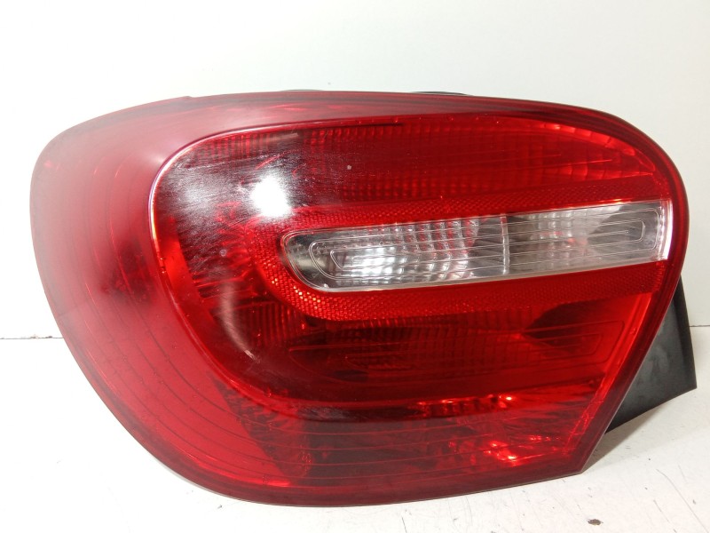 Recambio de piloto trasero izquierdo para mercedes-benz clase a (w176) a 180 cdi / d (176.012) referencia OEM IAM 1769060100  