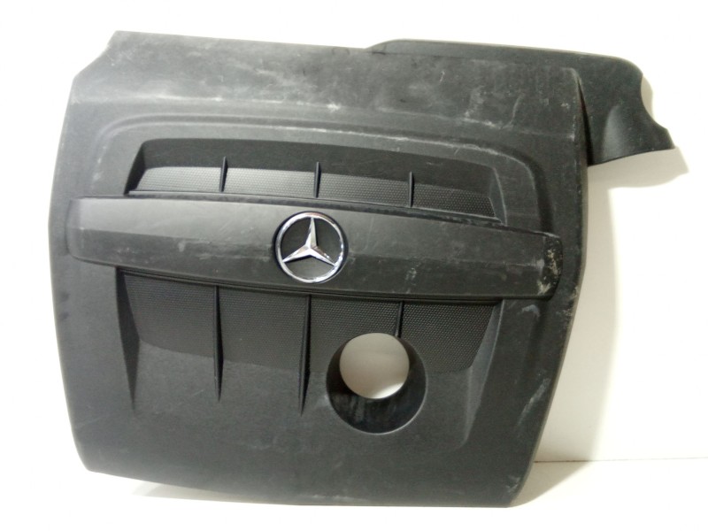 Recambio de tapa motor para mercedes-benz clase a (w176) a 180 cdi / d (176.012) referencia OEM IAM A6070100067  