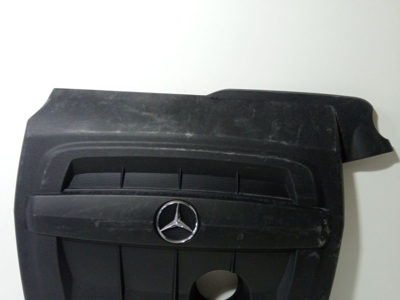 Recambio de tapa motor para mercedes-benz clase a (w176) a 180 cdi / d (176.012) referencia OEM IAM A6070100067  