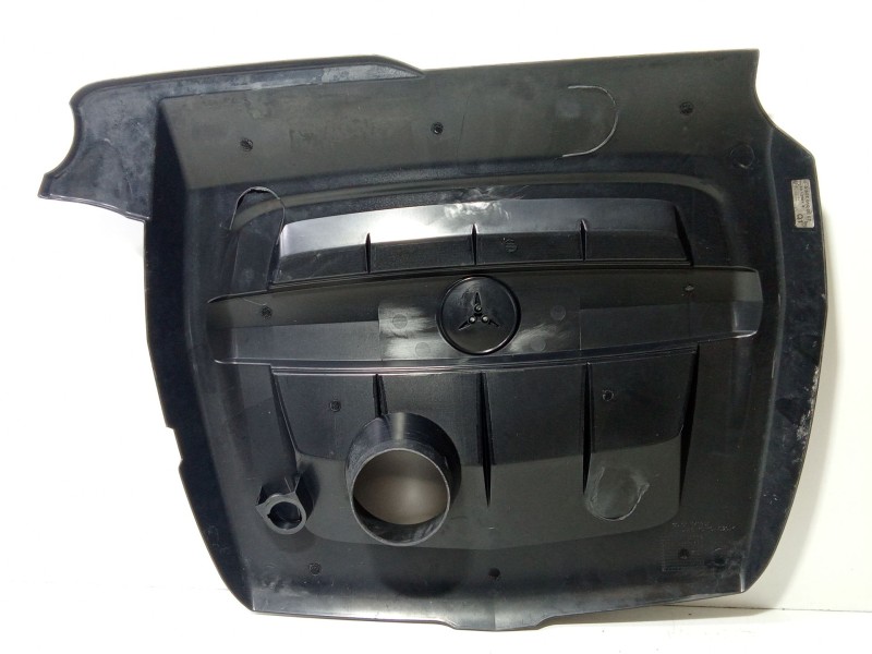 Recambio de tapa motor para mercedes-benz clase a (w176) a 180 cdi / d (176.012) referencia OEM IAM A6070100067  