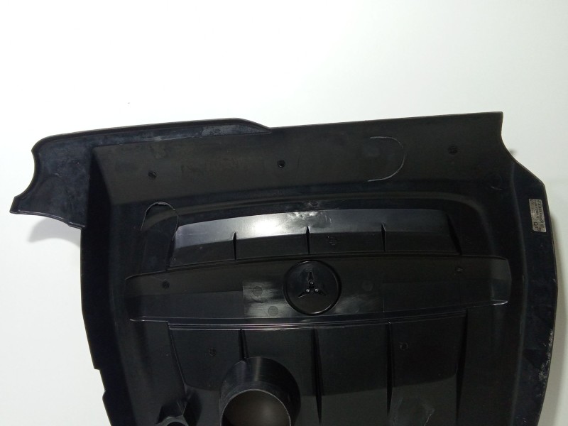 Recambio de tapa motor para mercedes-benz clase a (w176) a 180 cdi / d (176.012) referencia OEM IAM A6070100067  
