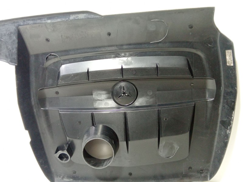 Recambio de tapa motor para mercedes-benz clase a (w176) a 180 cdi / d (176.012) referencia OEM IAM A6070100067  