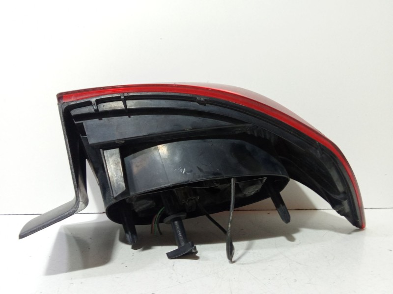 Recambio de piloto trasero izquierdo para renault laguna ii (bg0) 1.9 dci diesel referencia OEM IAM 8200262667  