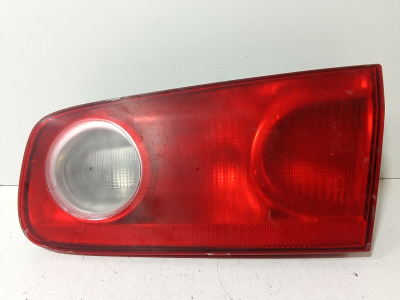 Recambio de piloto trasero derecho de porton para renault laguna ii (bg0) 1.9 dci diesel referencia OEM IAM 8200262111  
