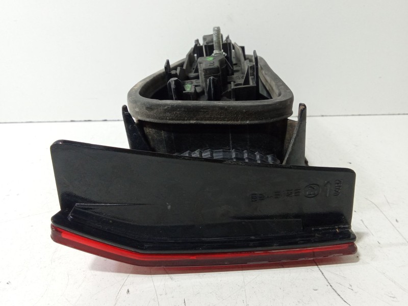 Recambio de piloto trasero derecho de porton para renault laguna ii (bg0) 1.9 dci diesel referencia OEM IAM 8200262111  