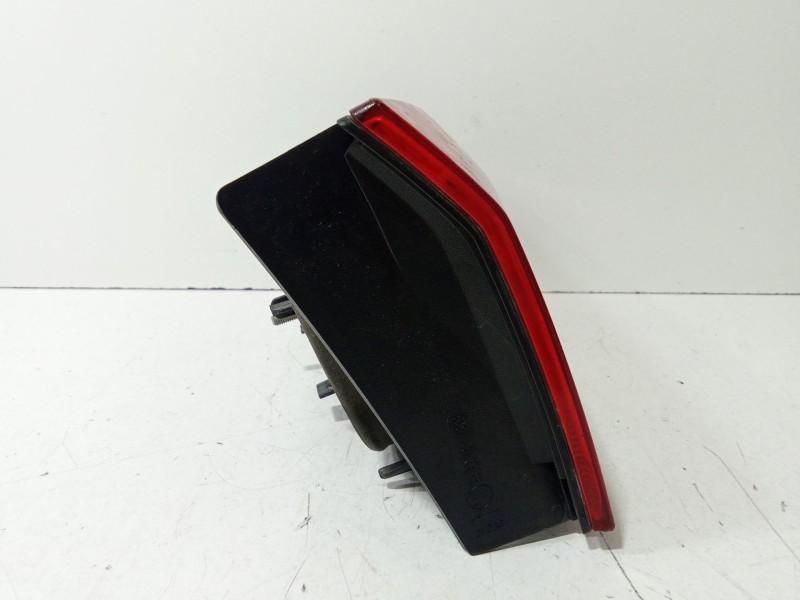 Recambio de piloto trasero izquierdo de porton para renault laguna ii (bg0) 1.9 dci diesel referencia OEM IAM 8200262110  
