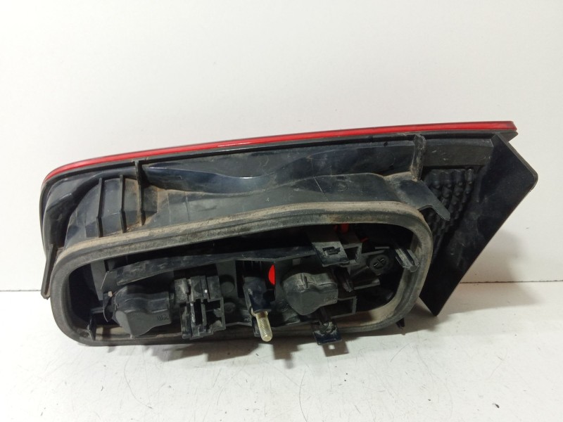 Recambio de piloto trasero izquierdo de porton para renault laguna ii (bg0) 1.9 dci diesel referencia OEM IAM 8200262110  