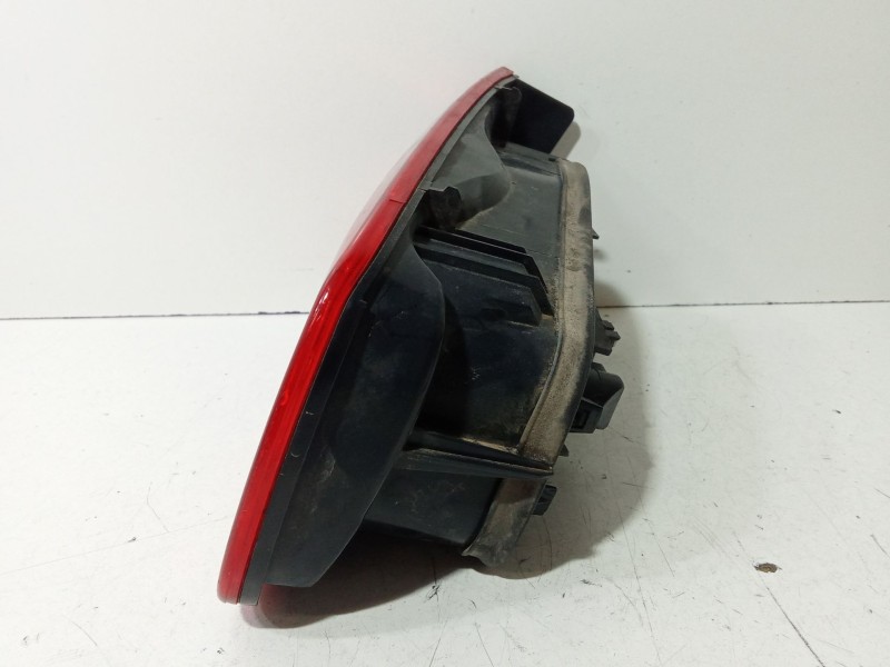 Recambio de piloto trasero izquierdo de porton para renault laguna ii (bg0) 1.9 dci diesel referencia OEM IAM 8200262110  