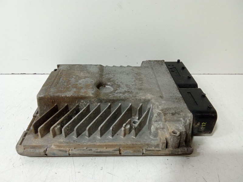 Recambio de centralita motor uce para volkswagen passat b6 (3c2) 2.0 tdi referencia OEM IAM 03G906018CE  