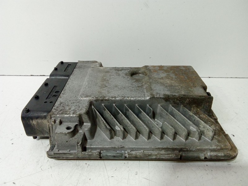 Recambio de centralita motor uce para volkswagen passat b6 (3c2) 2.0 tdi referencia OEM IAM 03G906018CE  