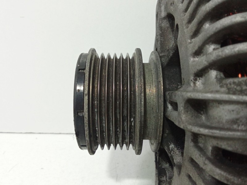 Recambio de alternador para volkswagen passat b6 (3c2) 2.0 tdi referencia OEM IAM 021903026L  