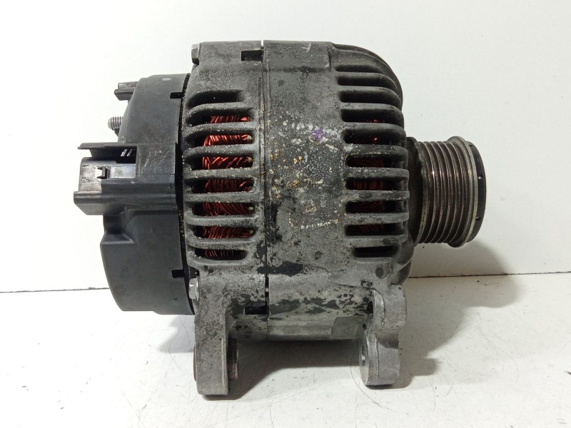Recambio de alternador para volkswagen passat b6 (3c2) 2.0 tdi referencia OEM IAM 021903026L  