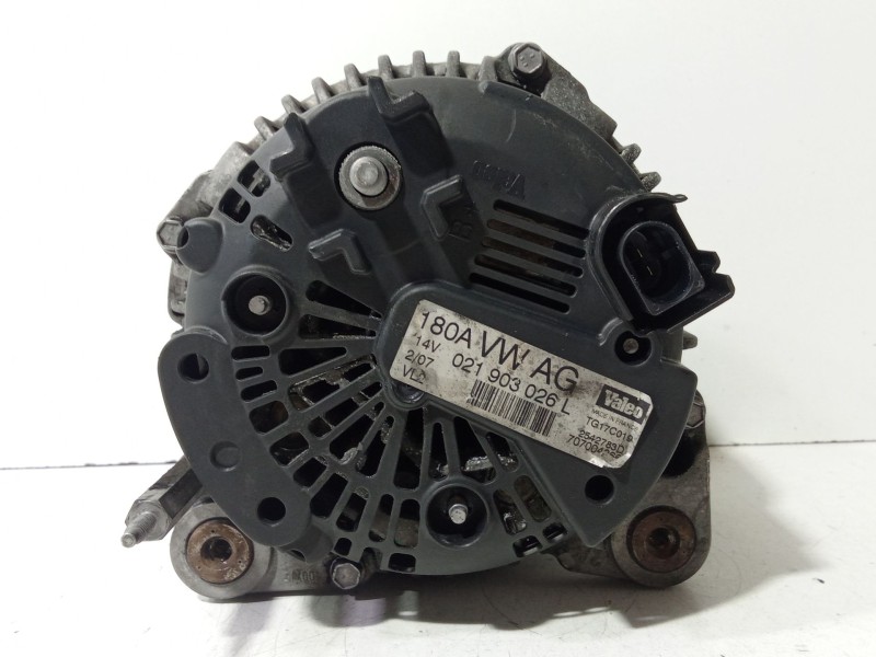 Recambio de alternador para volkswagen passat b6 (3c2) 2.0 tdi referencia OEM IAM 021903026L  