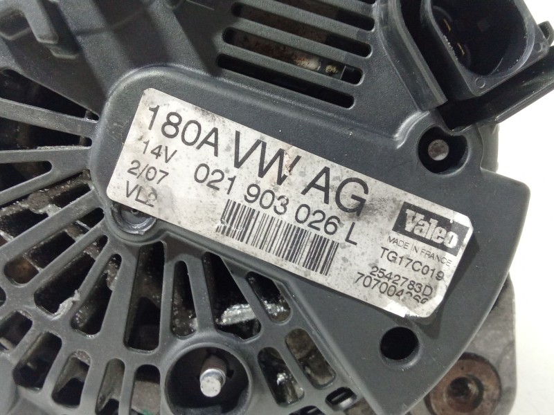 Recambio de alternador para volkswagen passat b6 (3c2) 2.0 tdi referencia OEM IAM 021903026L  