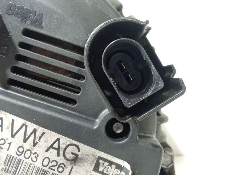 Recambio de alternador para volkswagen passat b6 (3c2) 2.0 tdi referencia OEM IAM 021903026L  