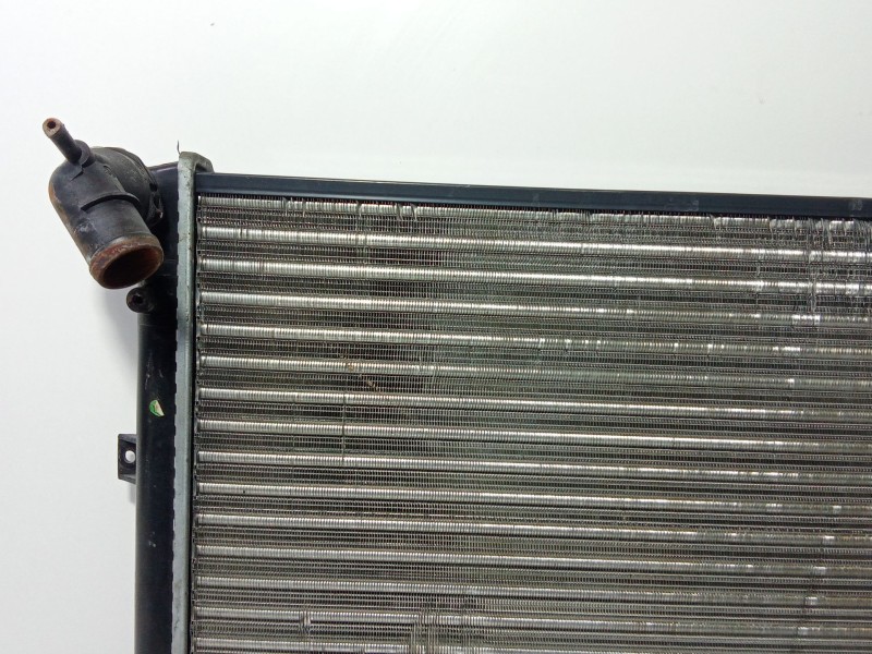 Recambio de radiador agua para volkswagen passat b6 (3c2) 2.0 tdi referencia OEM IAM 3C0121253K  
