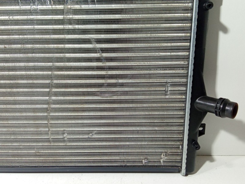 Recambio de radiador agua para volkswagen passat b6 (3c2) 2.0 tdi referencia OEM IAM 3C0121253K  
