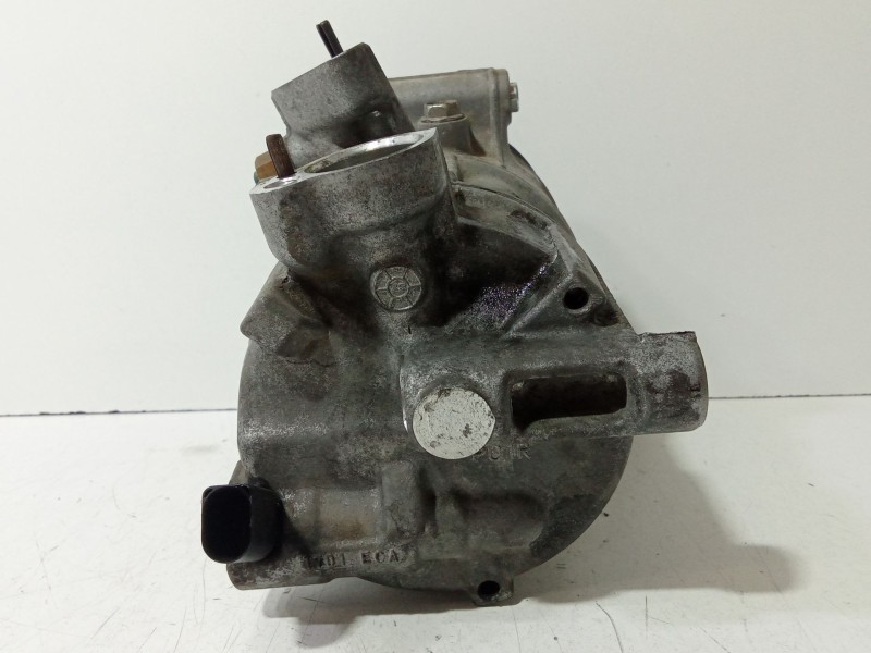 Recambio de compresor aire acondicionado para audi a3 descapotable (8p7) 2.0 tdi referencia OEM IAM 5N0820803  