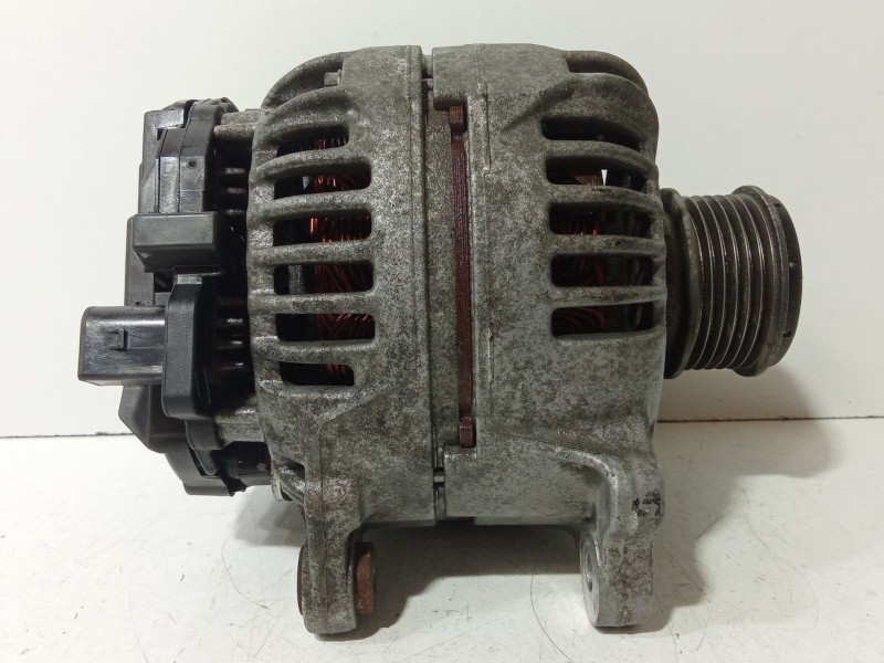Recambio de alternador para audi a3 descapotable (8p7) 2.0 tdi referencia OEM IAM 06F903023F  