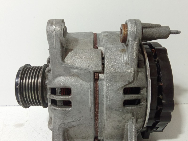 Recambio de alternador para audi a3 descapotable (8p7) 2.0 tdi referencia OEM IAM 06F903023F  