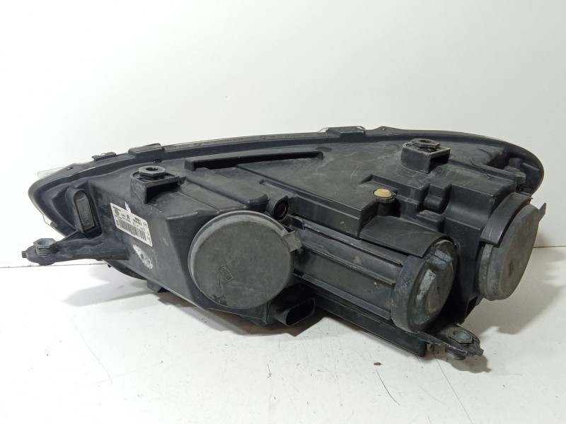 Recambio de faro derecho para volkswagen scirocco iii (137, 138) 1.4 tsi referencia OEM IAM 1K8941032D  