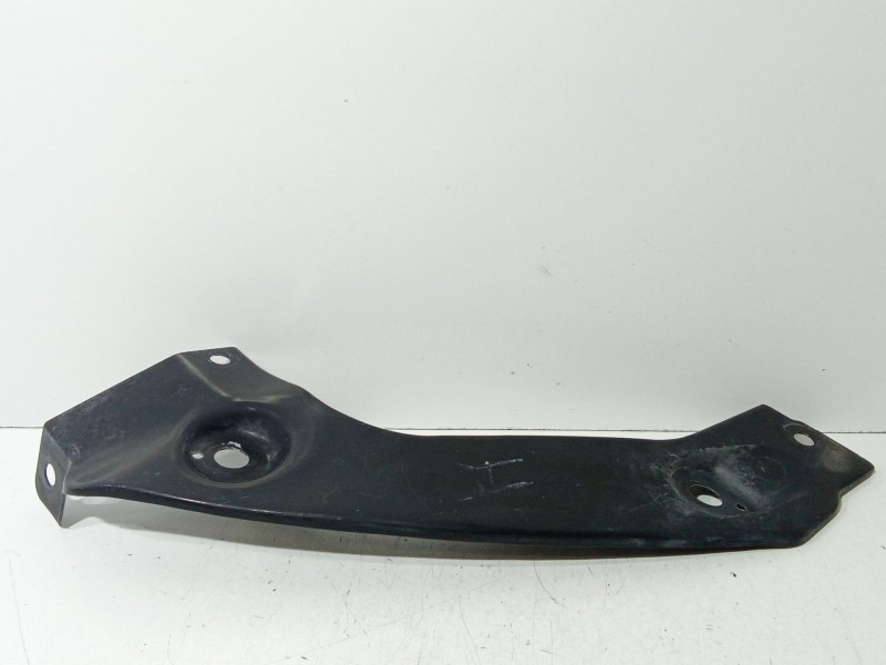 Recambio de soporte faro izquierdo para volkswagen scirocco iii (137, 138) 1.4 tsi referencia OEM IAM 1K8805931  