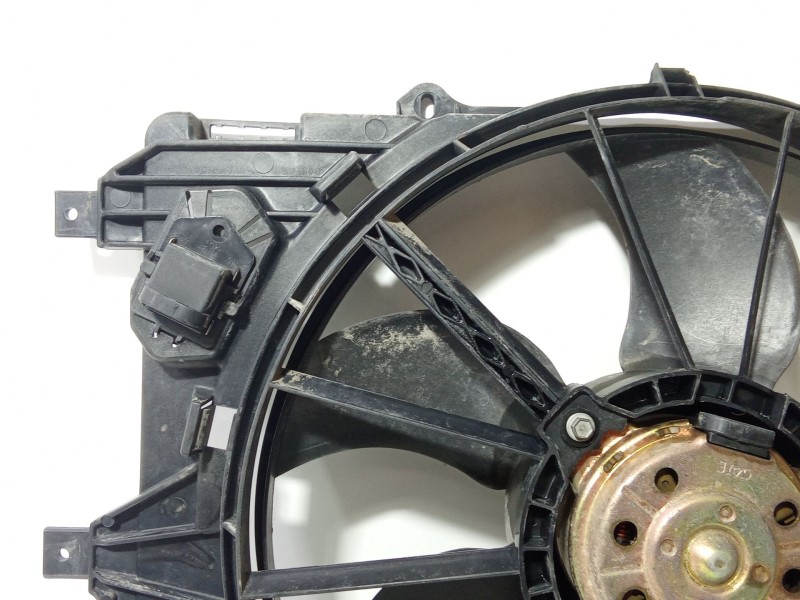 Recambio de electroventilador para renault clio ii fase ii (b/cb0) dynamique referencia OEM IAM 7700428659J  