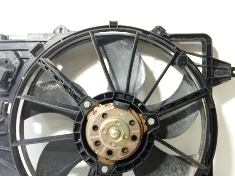 Recambio de electroventilador para renault clio ii fase ii (b/cb0) dynamique referencia OEM IAM 7700428659J  