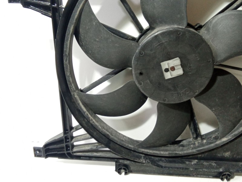 Recambio de electroventilador para renault clio ii fase ii (b/cb0) dynamique referencia OEM IAM 7700428659J  