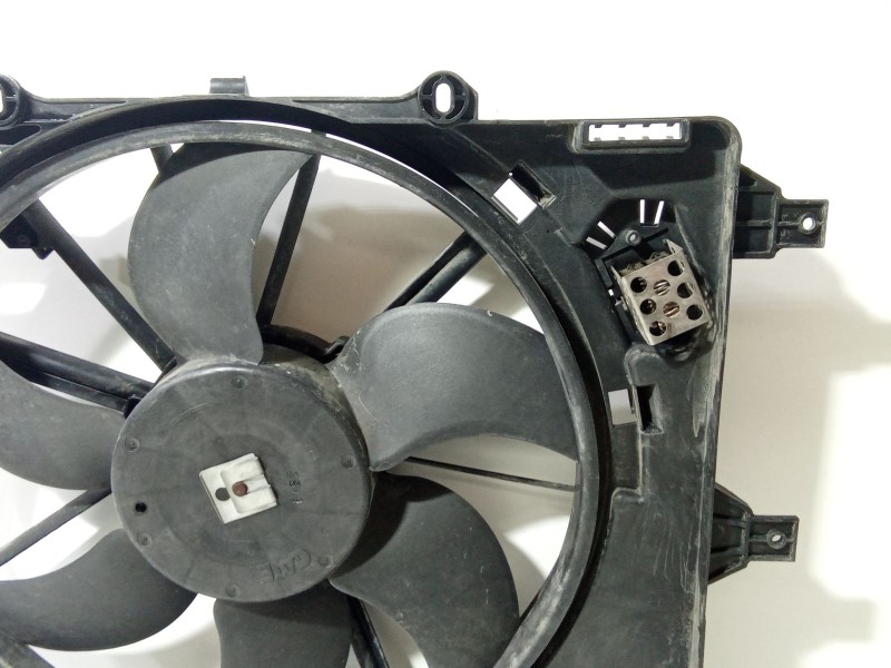 Recambio de electroventilador para renault clio ii fase ii (b/cb0) dynamique referencia OEM IAM 7700428659J  