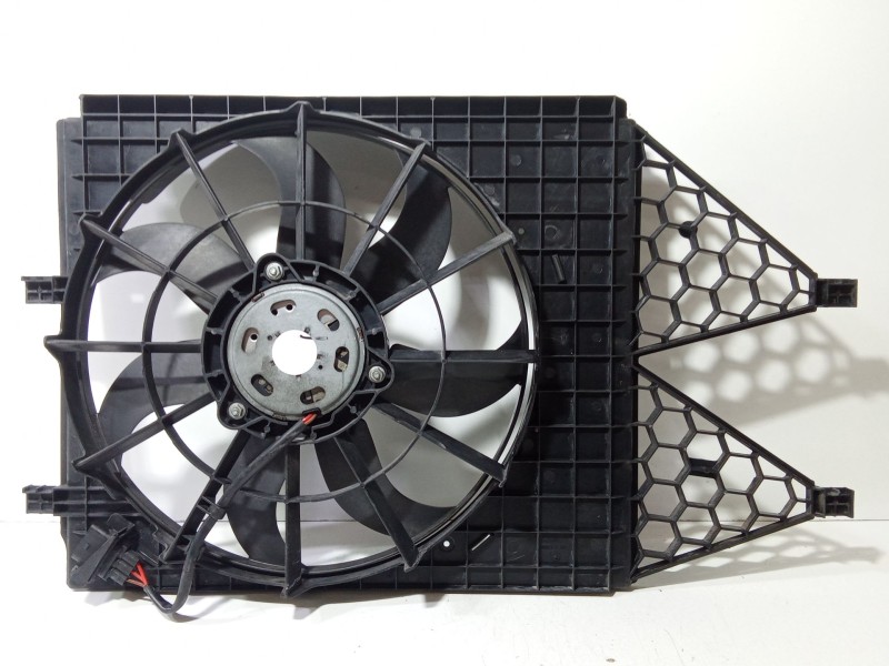 Recambio de electroventilador para seat ibiza iv sc (6j1, 6p5) 1.2 referencia OEM IAM 6R0121207  