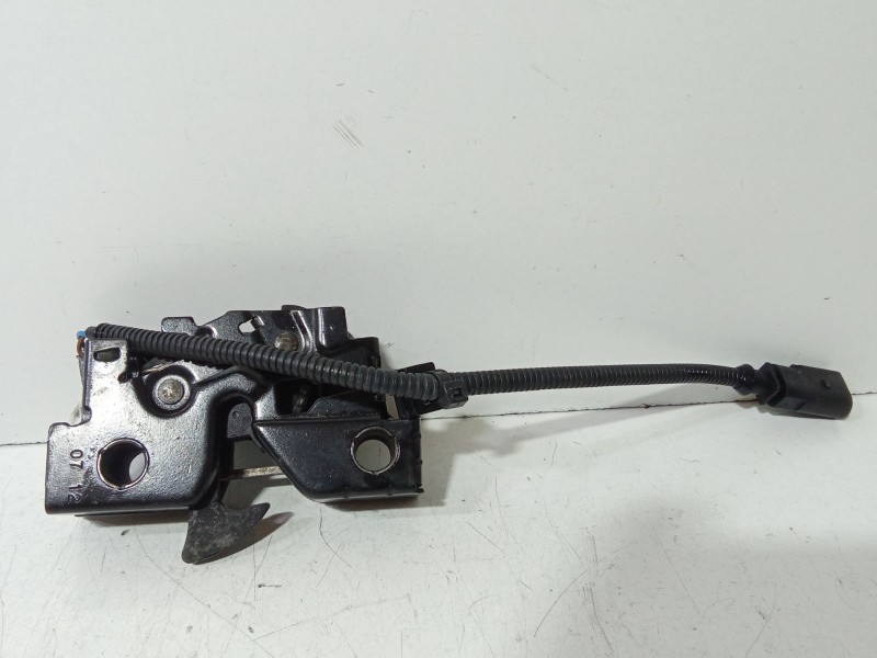 Recambio de cerradura capot para seat ibiza iv sc (6j1, 6p5) 1.2 referencia OEM IAM 6J0823509B  