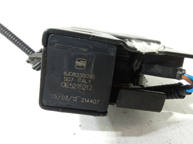 Recambio de cerradura capot para seat ibiza iv sc (6j1, 6p5) 1.2 referencia OEM IAM 6J0823509B  