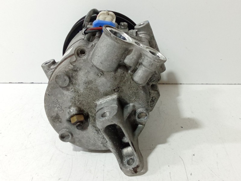 Recambio de compresor aire acondicionado para chevrolet cruze (j300) 2.0 cdi referencia OEM IAM 557805030  
