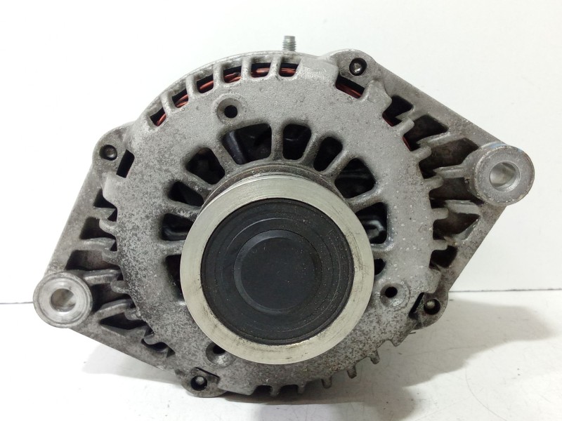 Recambio de alternador para chevrolet cruze (j300) 2.0 cdi referencia OEM IAM 13580078  