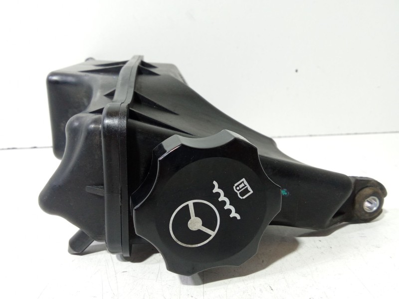 Recambio de deposito servo para chevrolet cruze (j300) 2.0 cdi referencia OEM IAM 13331244  