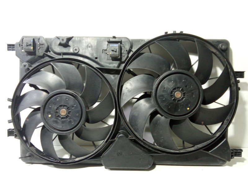Recambio de electroventilador para chevrolet cruze (j300) 2.0 cdi referencia OEM IAM 13367377  